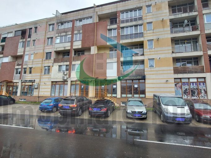 Spațiu comercial cu vitrină stradală, suprafață 118 mp, zona Spitalului Someșan