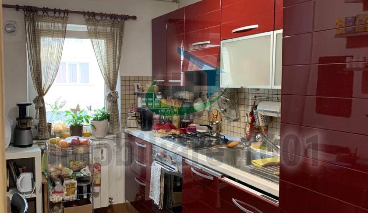 6. Apt 3 cam Bucovinei Etaj 2